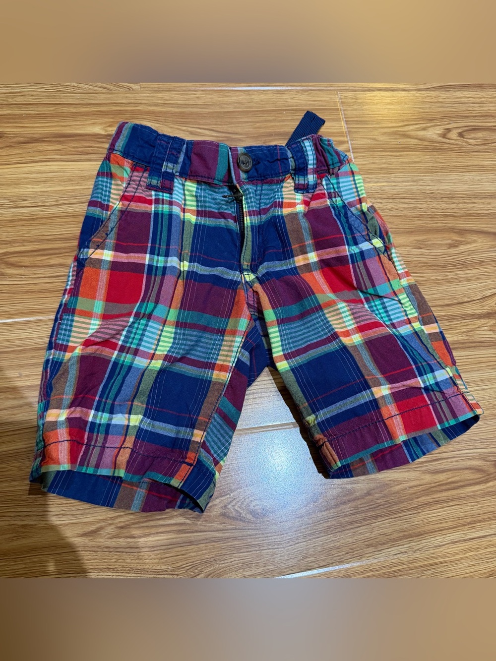 Preloved GAP Boys Multicolor Plaid Cotton Shorts — Red, Blue, Green